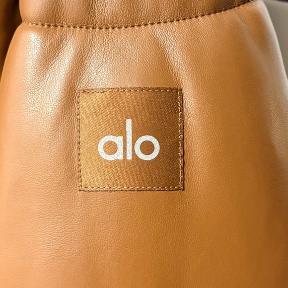 Alo Faux Leather Boss Puffer jacket in cinnamon brown L - Picture 13 of 14